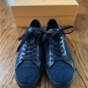 Tod's Black and Blue Wool Sneakers Classic Lace-Up Design